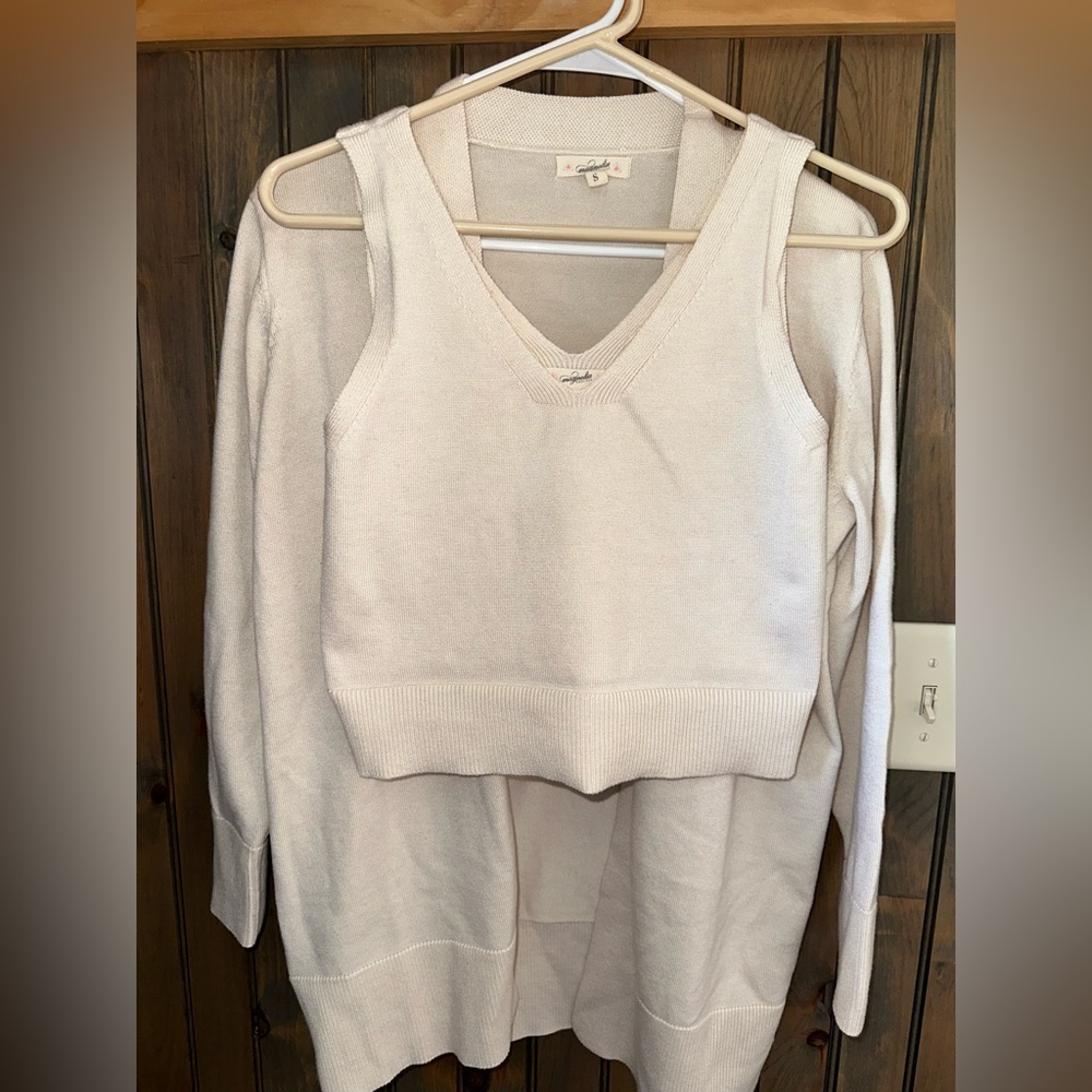 Elegant Cream Lounge Set